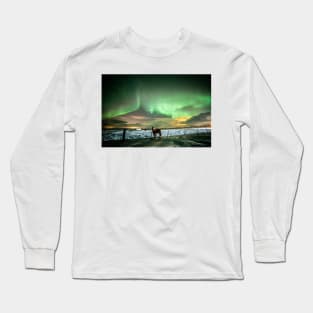 Icelandic horse under the northernlights. Long Sleeve T-Shirt